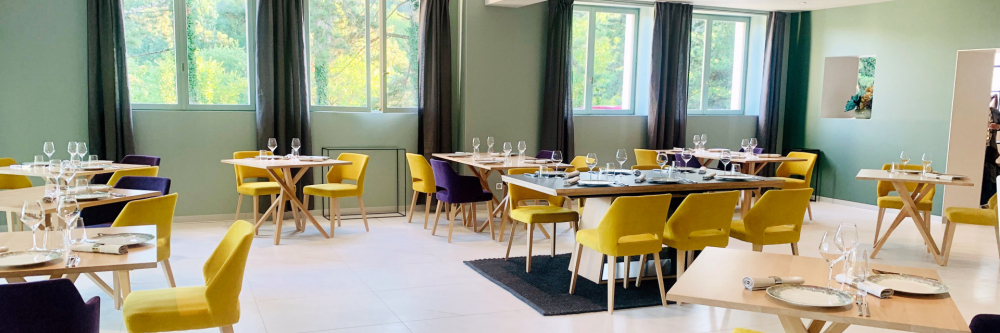 Table restaurant